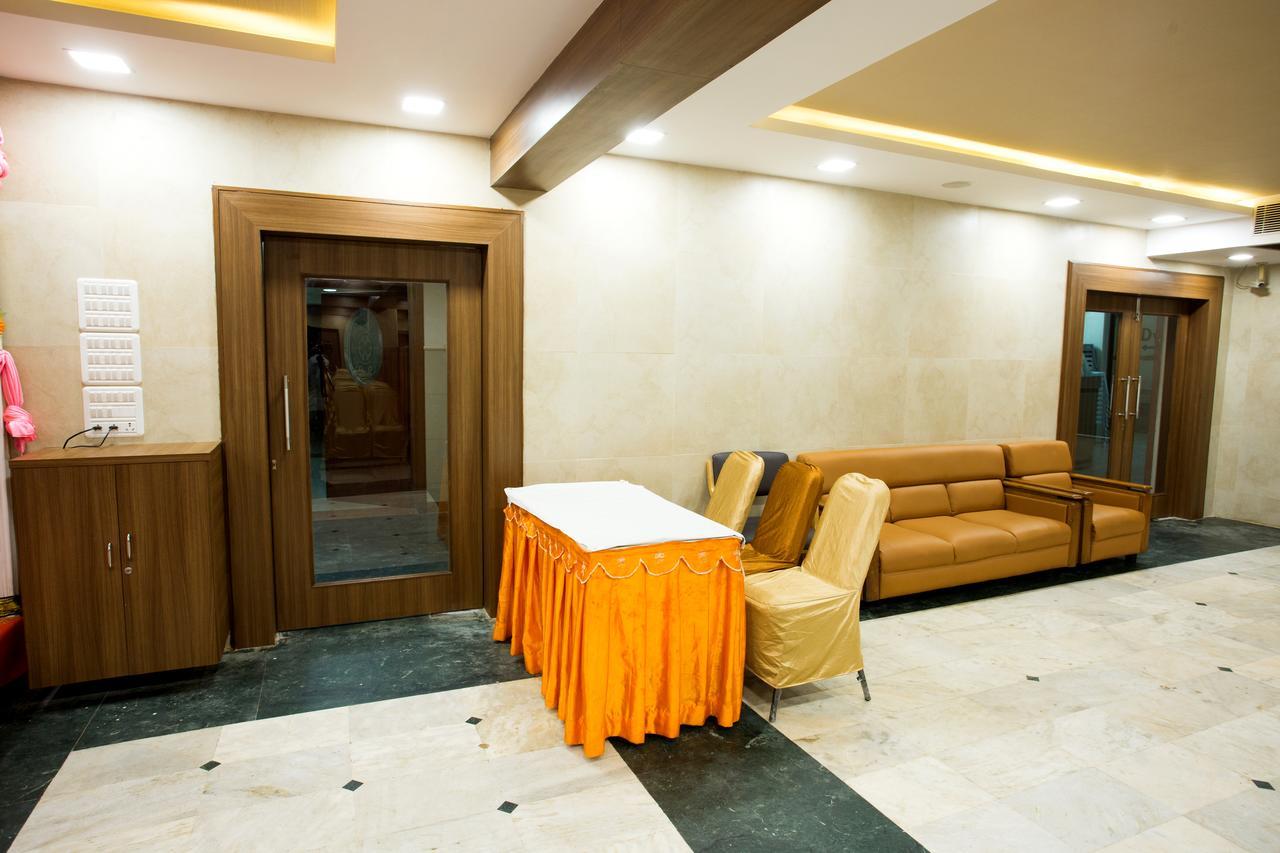 Отель Oyo 14933 Rpr Residency Ченнаи Экстерьер фото