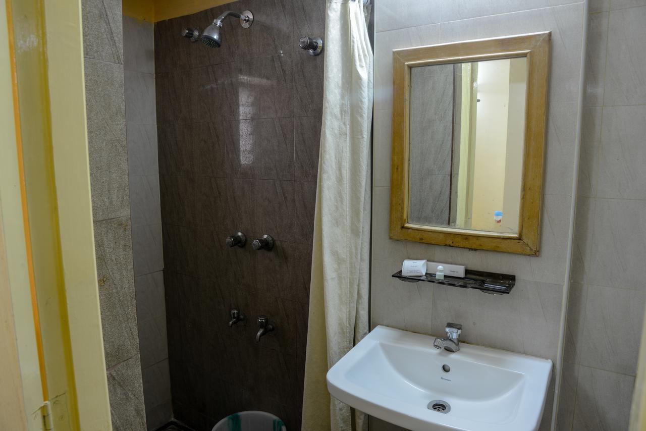 Отель Oyo 14933 Rpr Residency Ченнаи Экстерьер фото