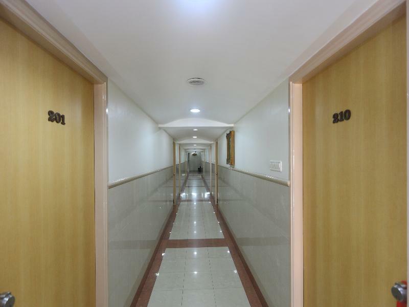 Отель Oyo 14933 Rpr Residency Ченнаи Экстерьер фото